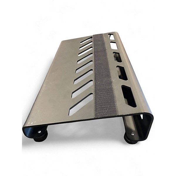 Used Gator Aluminum Pedalboard - Small With Bag Black Pedal Board