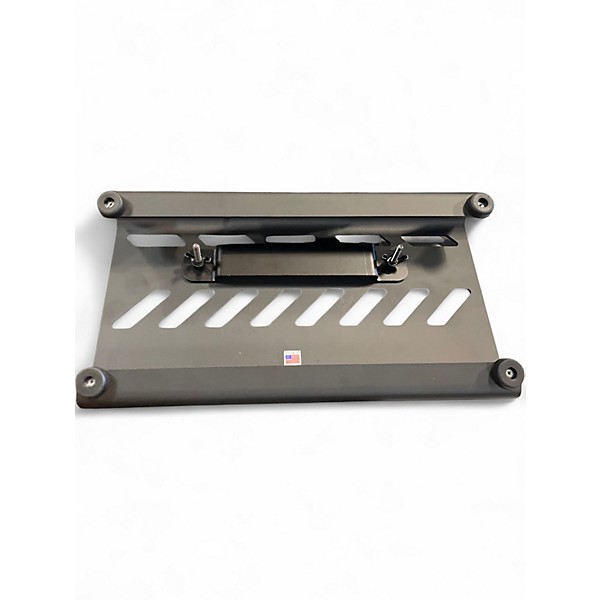 Used Gator Aluminum Pedalboard - Small With Bag Black Pedal Board
