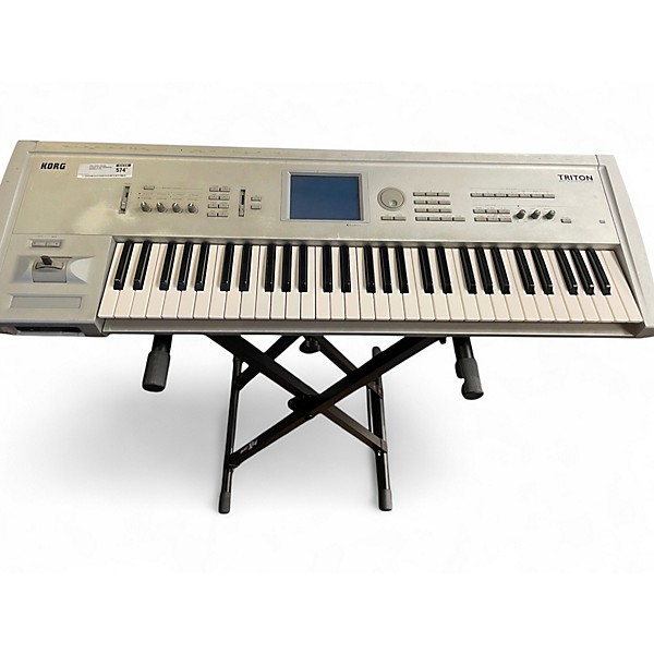 Used KORG Triton Classic 61 Key Keyboard Workstation