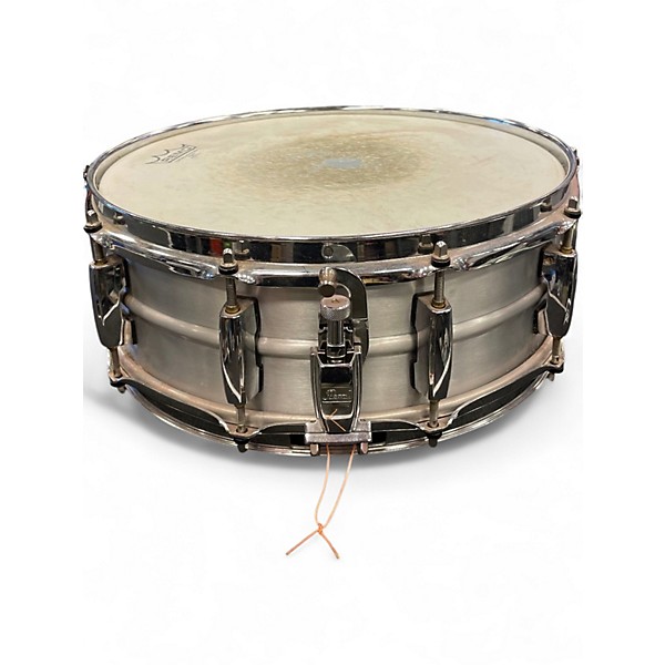 Used Pearl 14in CUSTOM ALLOY SNARE Silver Drum