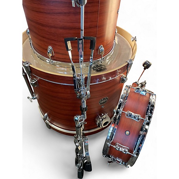 Used Mapex 5 Piece Venus 5-Piece Shell Pack Red Drum Kit