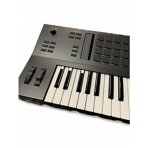 Used Akai Professional MPC Key 61 Keyboard Workstation