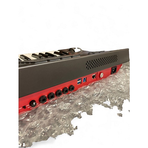 Used Akai Professional MPC Key 61 Keyboard Workstation