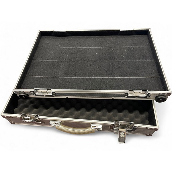 Used Road Runner pedal board Pedal Board
