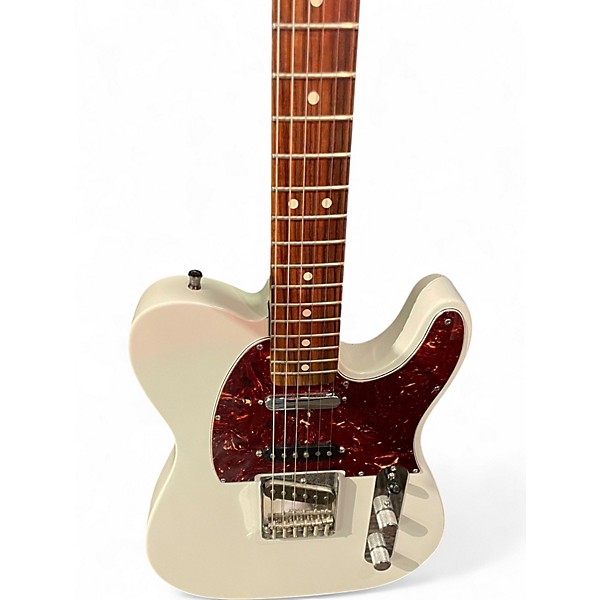 Used Fender Deluxe Nashville Telecaster Alpine White Solid Body Electric Guitar
