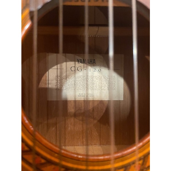 Used Yamaha CG120 2 Tone Sunburst Classical Acoustic Guitar