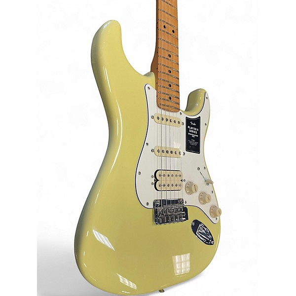 Used Fender player 2 stratocaster Vintage Yellow Solid Body Electric Guitar