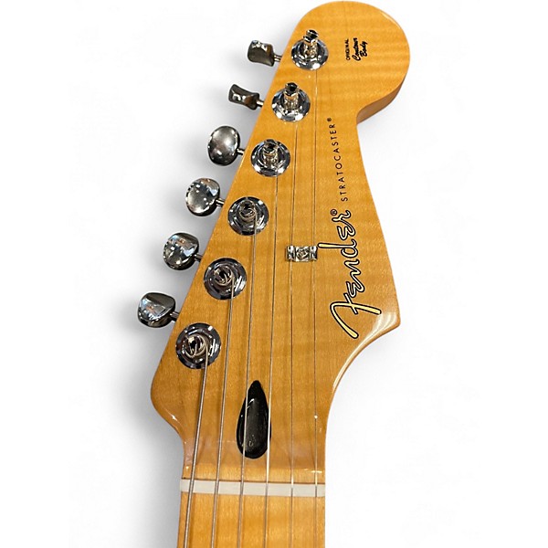 Used Fender player 2 stratocaster Vintage Yellow Solid Body Electric Guitar