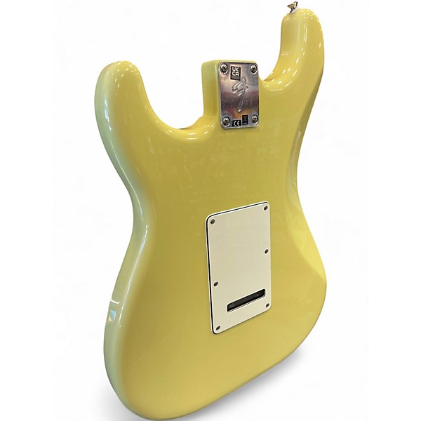 Used Fender player 2 stratocaster Vintage Yellow Solid Body Electric Guitar
