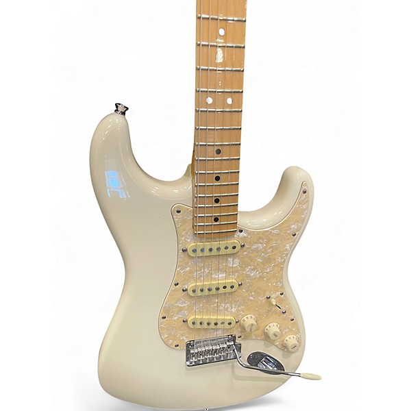 Used 2007 Fender American Standard Stratocaster Olympic White Solid Body Electric Guitar