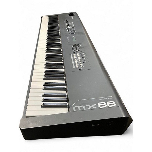 Used Yamaha MX88 Synthesizer
