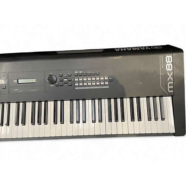 Used Yamaha MX88 Synthesizer