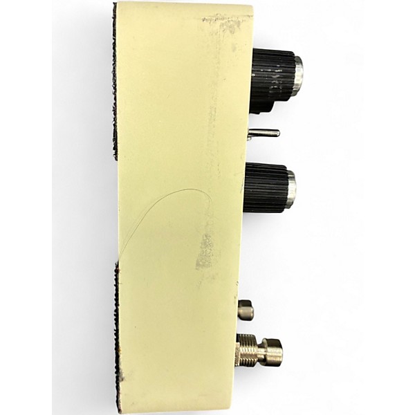Used 2020s Universal Audio Astra Modulation Machine Effect Pedal