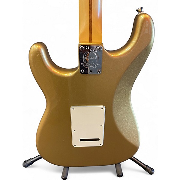 Used 2014 Fender American Standard FSR Stratocaster HH Aztec Gold Solid Body Electric Guitar