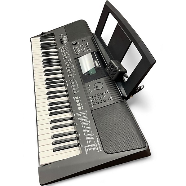 Used Yamaha PSRE463 61 key Portable Keyboard
