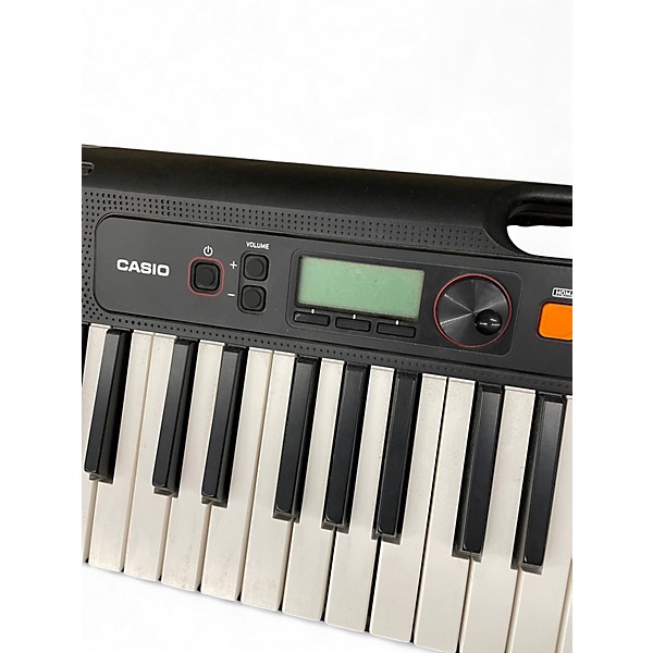 Used Casio CTS200 Digital Piano