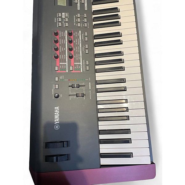 Used Yamaha MOXF8 88 Key Keyboard Workstation