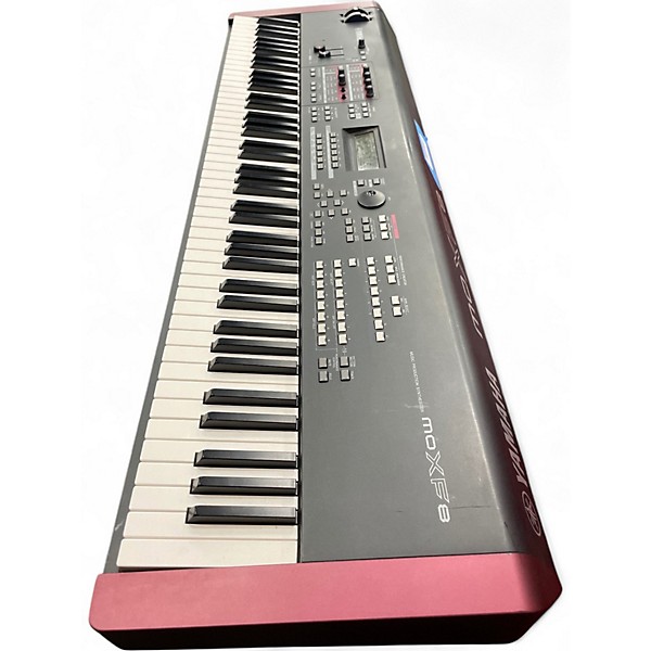 Used Yamaha MOXF8 88 Key Keyboard Workstation
