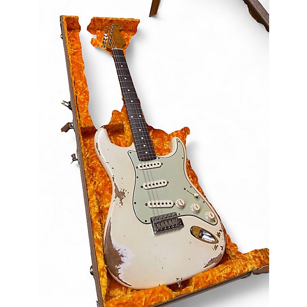 Used Fender Custom Shop GT11 Sweetwater Dealer Select Stratocaster Olympic White Solid Body Electric Guitar