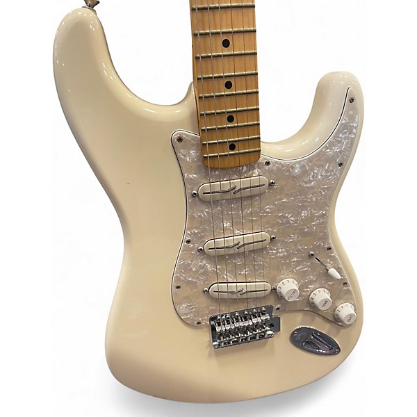 Used Fender Player Stratocaster White Solid Body Electric Guitar