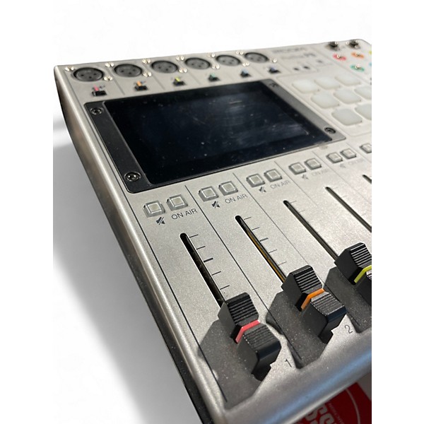 Used Zoom PODTRAK P8 MultiTrack Recorder
