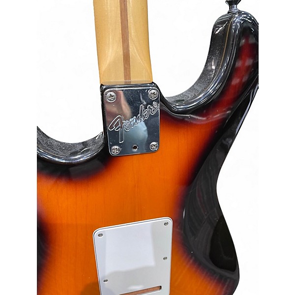 Used Fender USA Stratocaster 2 Color Sunburst Solid Body Electric Guitar