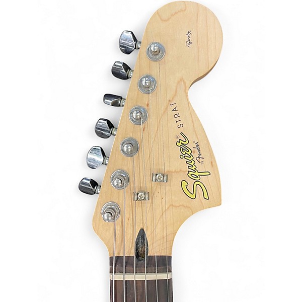 Used Squier AFFINITY HSS STRATOCASTER Candy Apple Red Metallic Solid Body Electric Guitar