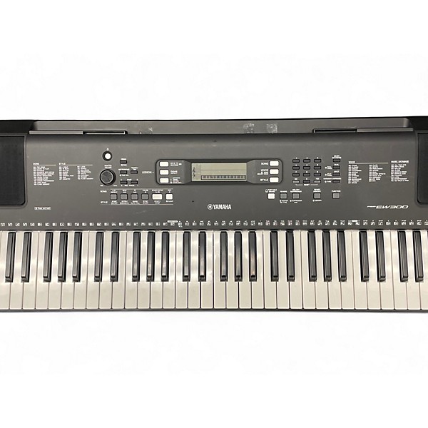 Used Yamaha PSREW300 76 Key Portable Keyboard