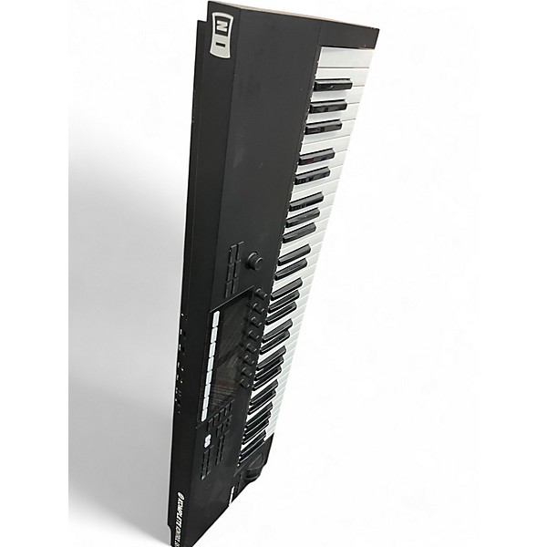 Used Native Instruments Komplete Kontrol S61 MK2 MIDI Controller