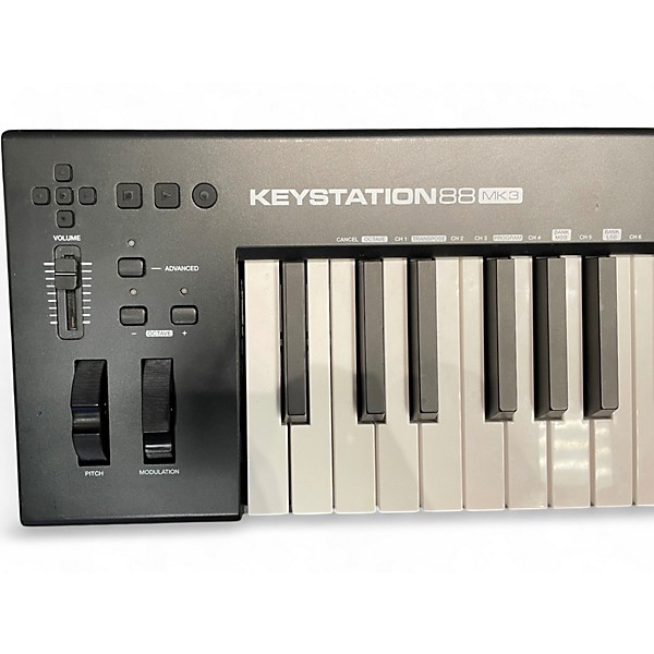 Used M-Audio KEYSTATION 88 MK3 MIDI Controller