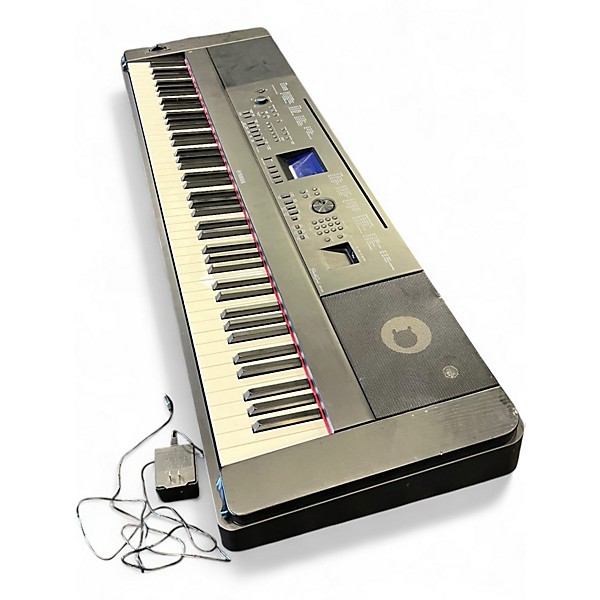 Used Yamaha DGX660B Portable Keyboard