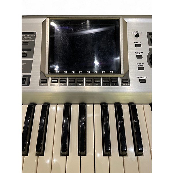 Used Roland Fantom X7 Keyboard Workstation