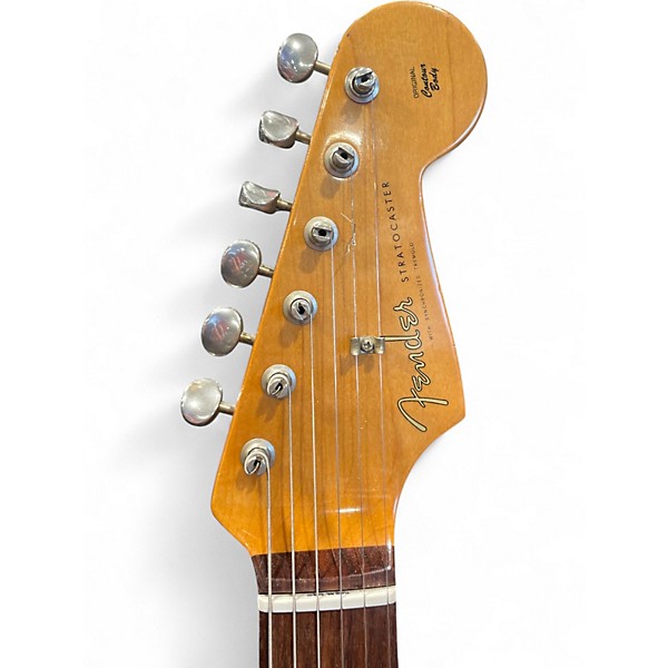 Used 2002 Fender Classic Series '60s Stratocaster Lake Placid Blue Solid Body Electric Guitar
