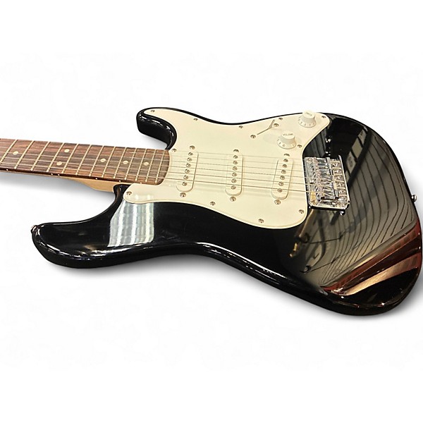 Used 2020s Squier Mini Affinity Stratocaster Black Electric Guitar