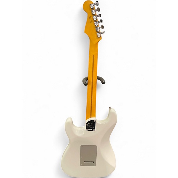 Used Fender American Ultra II Stratocaster White Solid Body Electric Guitar