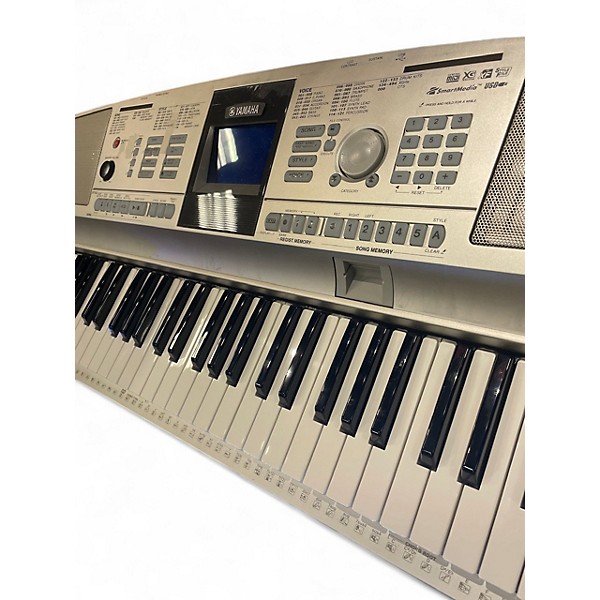 Used Yamaha DGX305 Stage Piano