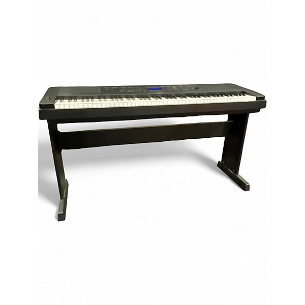 Used Yamaha DGX660 Portable Keyboard