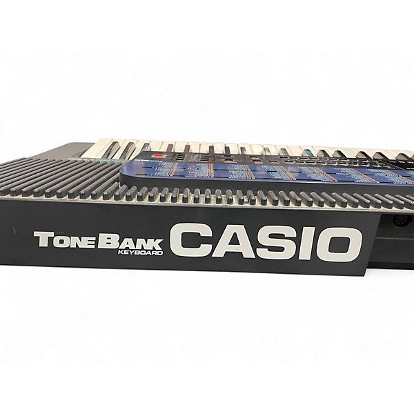 Used Casio CT-680 Portable Keyboard