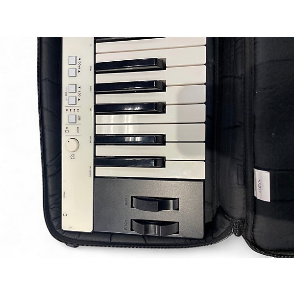 Used IK Multimedia iRig KEYS Pro MIDI Controller