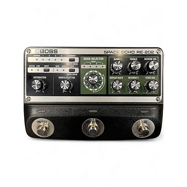 Used BOSS RE-202 SPACE ECHO Effect Pedal