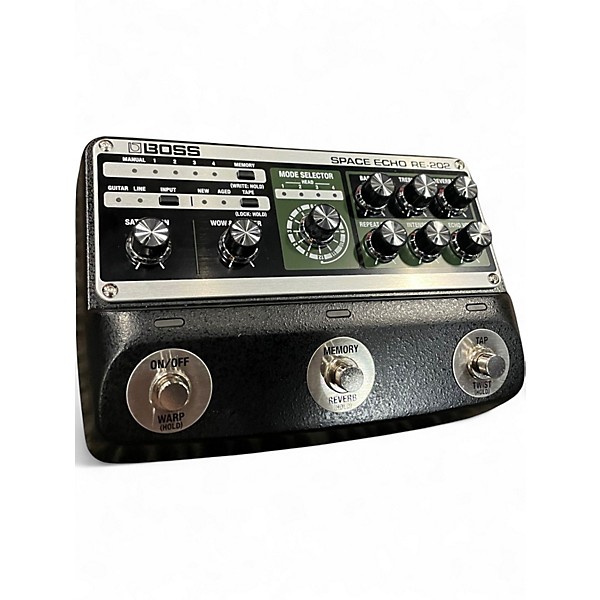 Used BOSS RE-202 SPACE ECHO Effect Pedal