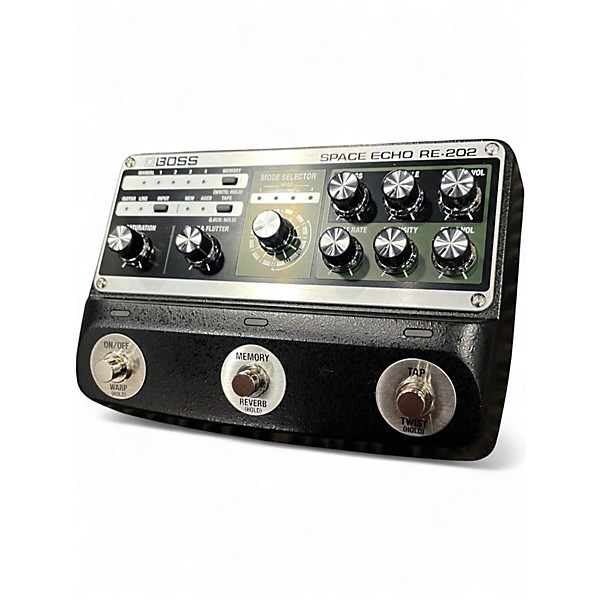 Used BOSS RE-202 SPACE ECHO Effect Pedal