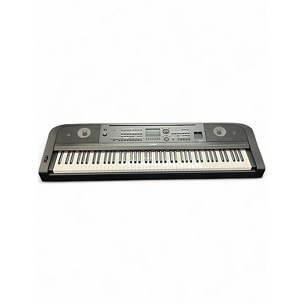 Used Yamaha dgx 670B Keyboard Workstation