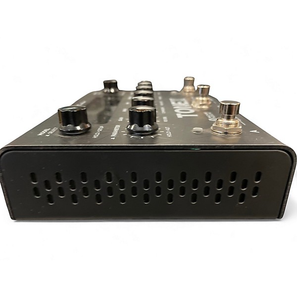 Used IK Multimedia TONEX Effect Processor