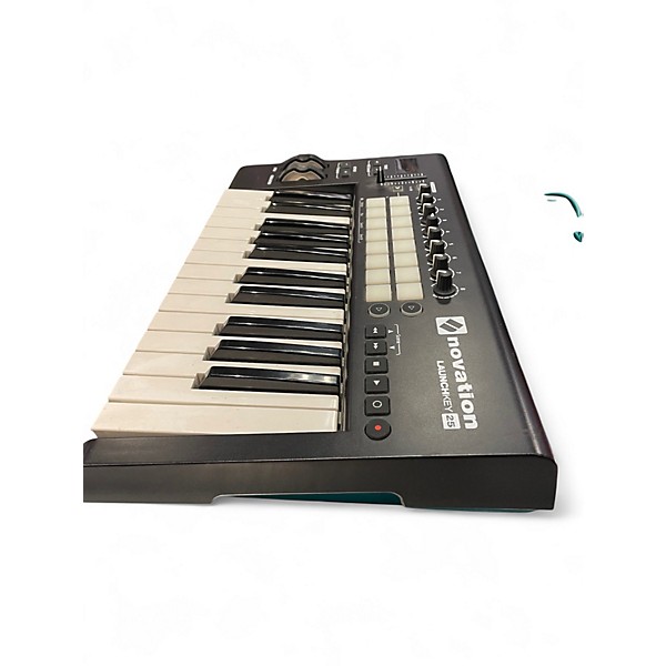 Used Novation Launchkey 25 mk 2 MIDI Controller