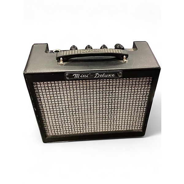 Used Fender MD-20 Battery Powered Amp