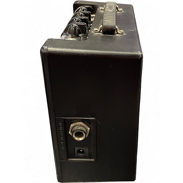 Used Fender MD-20 Battery Powered Amp