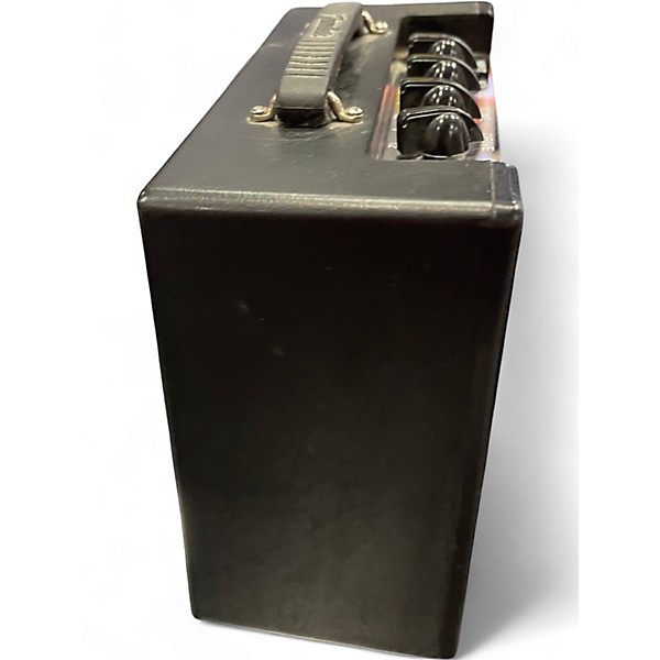Used Fender MD-20 Battery Powered Amp