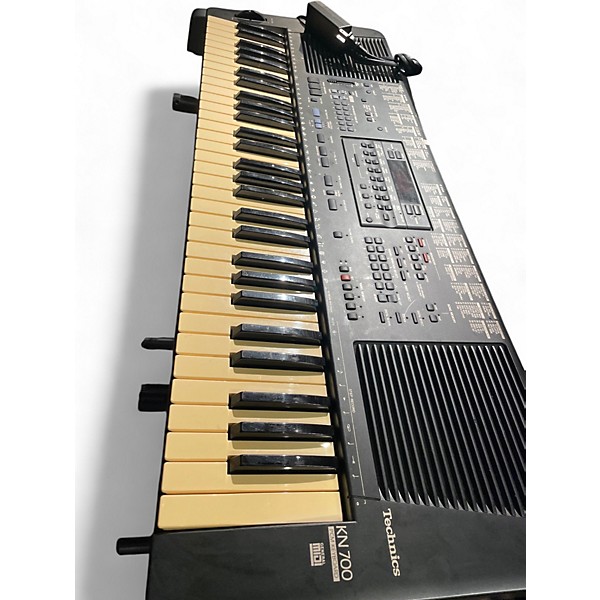 Used Technics KN700 Stage Piano
