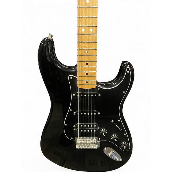 Used Fender Special Edition Standard Stratocaster Black Solid Body Electric Guitar